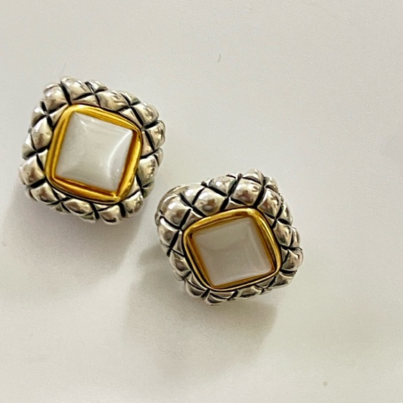 Clip On Earrings…Vintage Pearl… - Picture 3 of 8